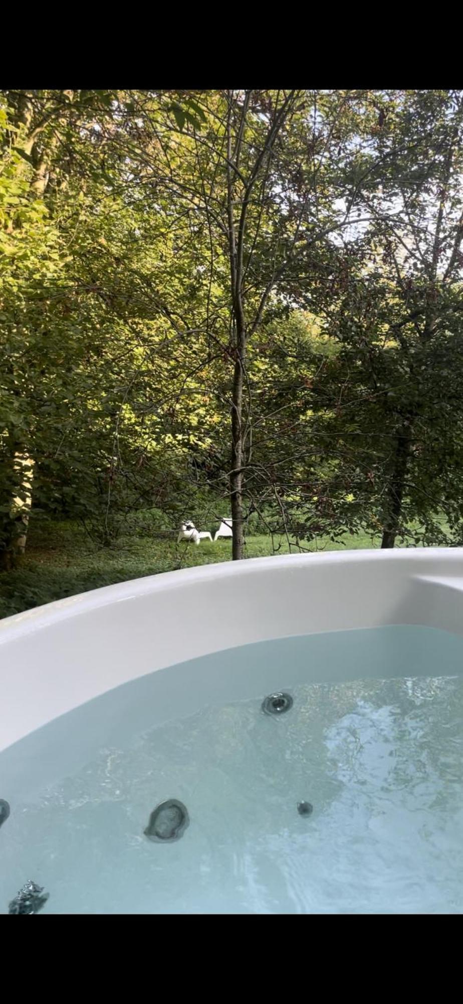 La Canopee Des Arbres, Anna Ellezelles Bagian luar foto